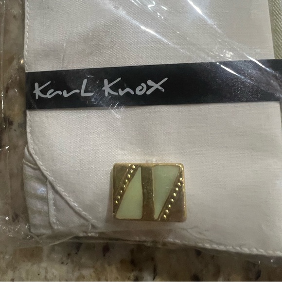 Men’s Dress Shirt Set - Picture 5 of 5